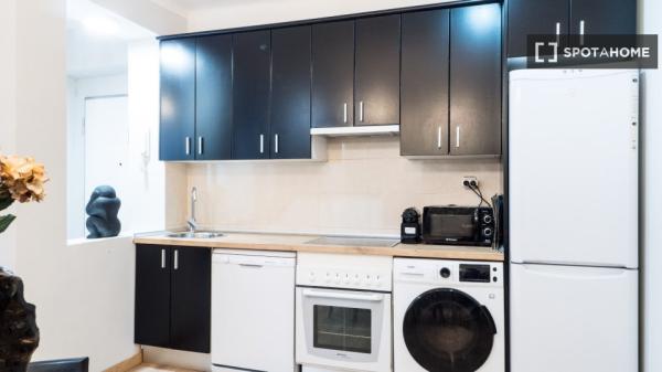 Apartamento de 2 dormitorios en Centro, Madrid