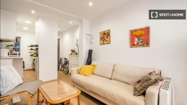 Se alquila habitación en piso compartido en Málaga