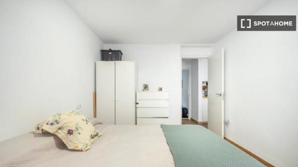 Se alquila habitación en piso compartido en Málaga