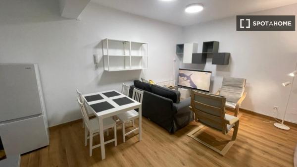 4-bedroom apartment for rent in Ciutat Vella, Valencia