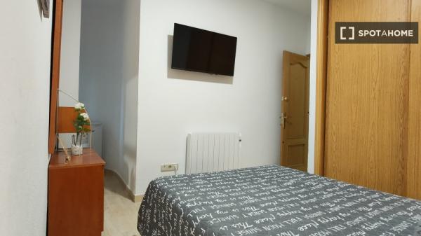 Room in shared apartment in Alcalá de Henares