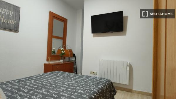 Room in shared apartment in Alcalá de Henares