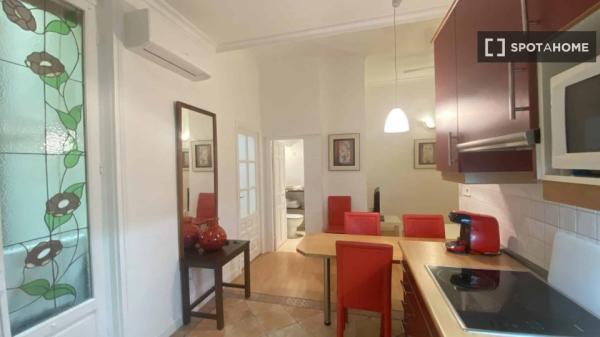 Apartamento de 1 dormitorio en alquiler en Opera, Madrid