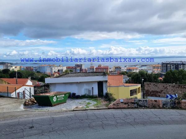 Chalet adosado en avenida Ferrol