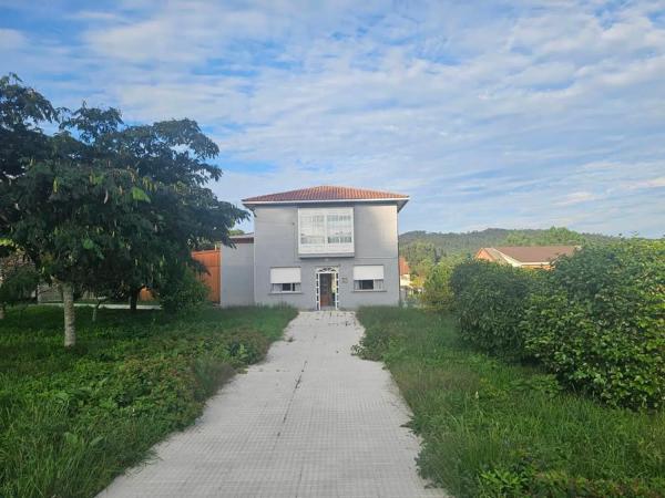 Casa independiente en Lg Leiro, 1