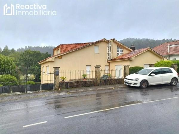 Casa independiente en calle Bidueiro, 34