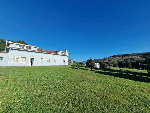 Casa independiente en Lugar Liñares