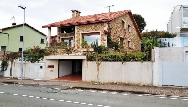 Casa independiente en Lugar de Hombre Apeadero, 10 f