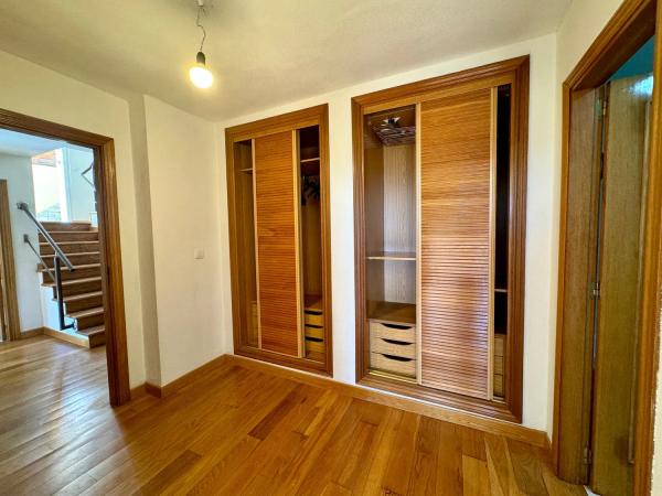 Chalet pareado en calle Albatros, 20