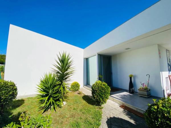 Casa independiente en calle Fermín Bouza Brey