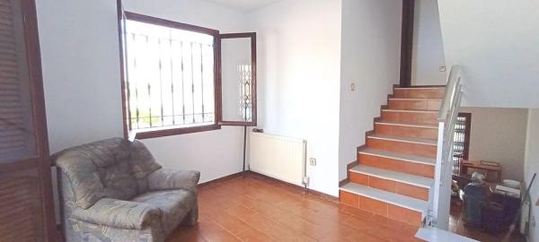 Chalet pareado en calle Altea, 3