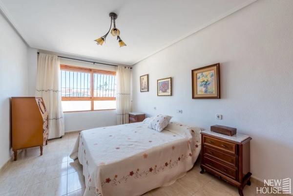 Chalet adosado en calle Puig Coronat