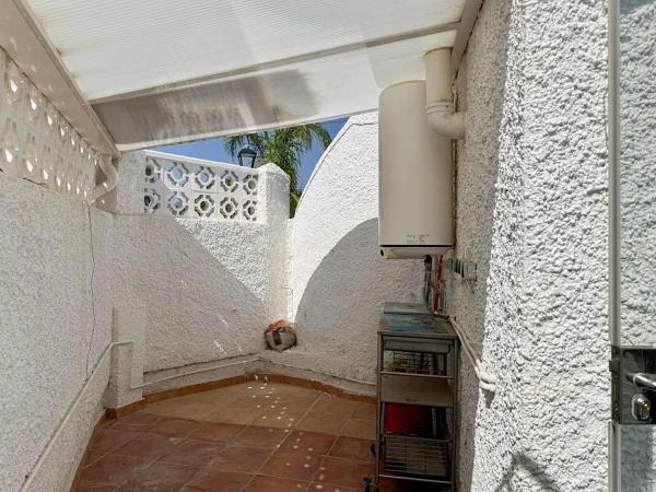 Chalet adosado en calle Alqueries d'Aznar