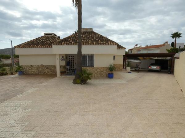 Casa independiente en calle Escorpí