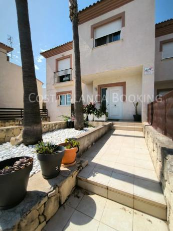 Casa independiente en calle Riu Guadiana