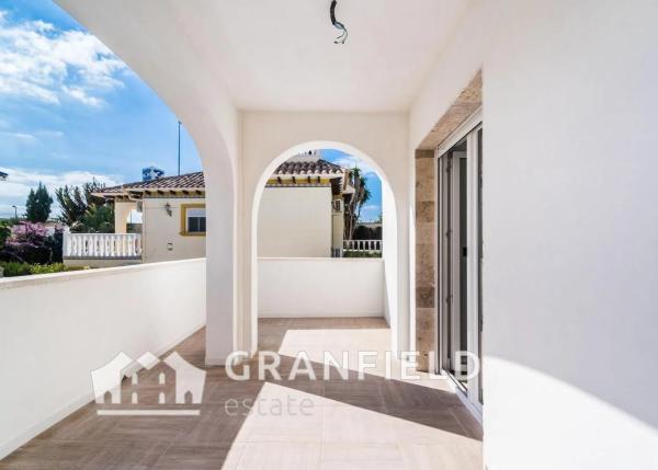 Chalet en Barrio La Zenia