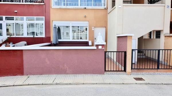 Casa independiente en calle Lago de Sanabria