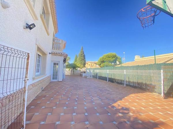 Chalet en Barrio Cabo Roig