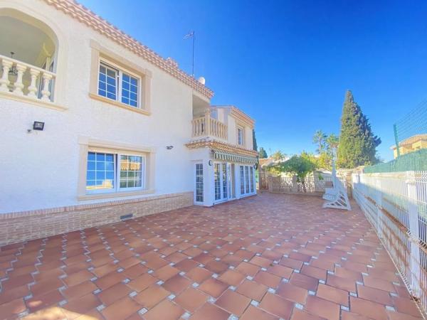 Chalet en Barrio Cabo Roig