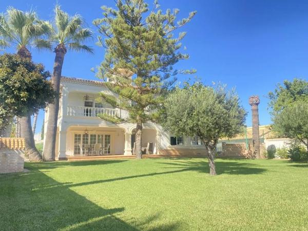 Chalet en Barrio Cabo Roig