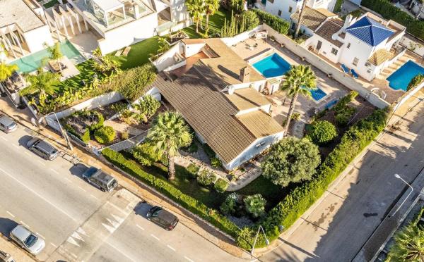 Casa independiente en avenida de las Brisas, 23