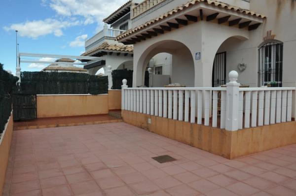 Chalet pareado en calle Cabo Raso, 25