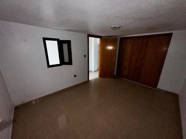 Chalet adosado en calle Surinan, 1