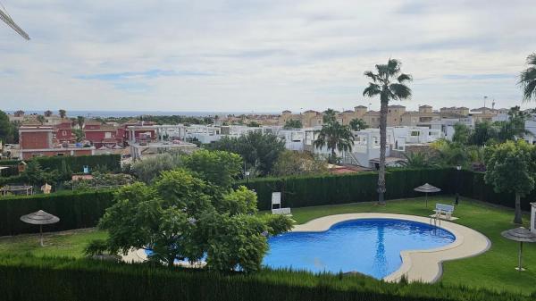 Ático en Barrio Lomas de Cabo Roig-Los Dolses