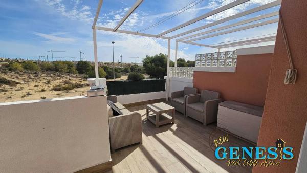 Chalet adosado en calle Ebro, 847