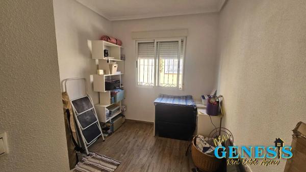 Chalet adosado en calle Ebro, 847