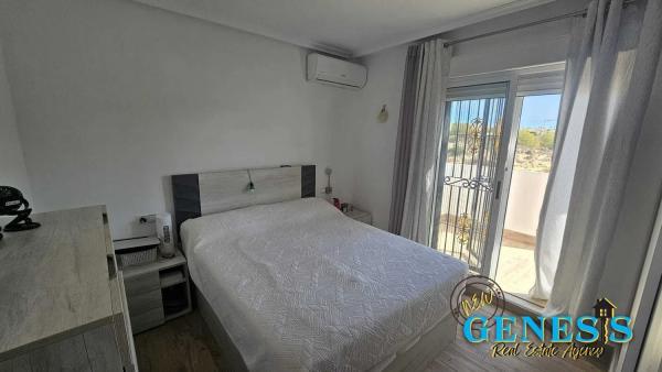 Chalet adosado en calle Ebro, 847