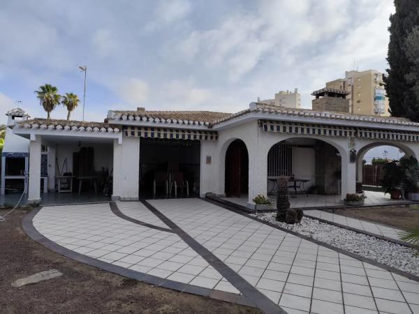 Casa independiente en ronda de Garcilaso de la Vega