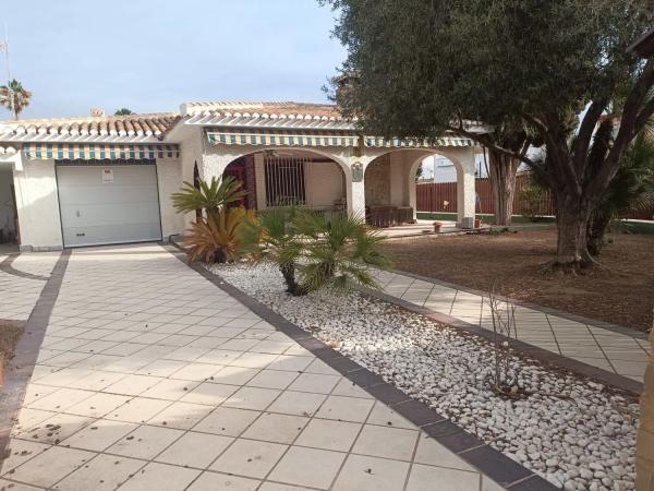 Casa independiente en ronda de Garcilaso de la Vega