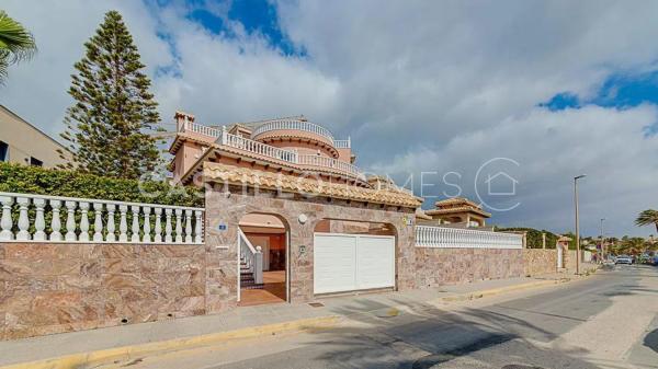 Casa independiente en paseo del Mar, 3