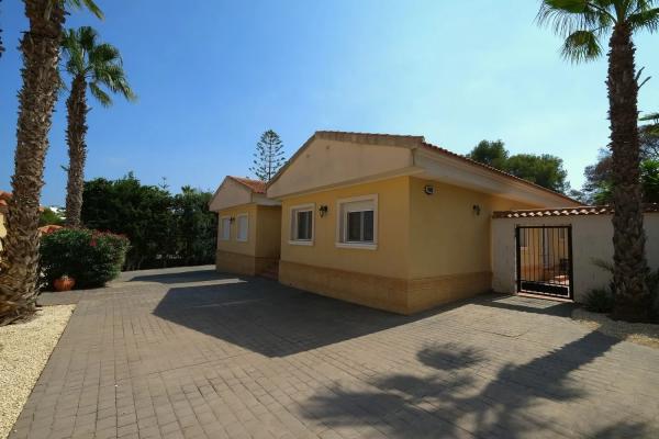 Chalet en Barrio Villamartín-Las Filipinas