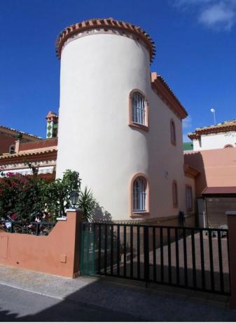 Casa independiente en calle Niágara