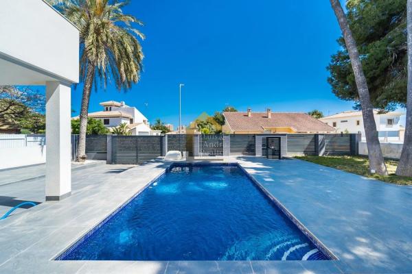 Chalet en Barrio Campoamor