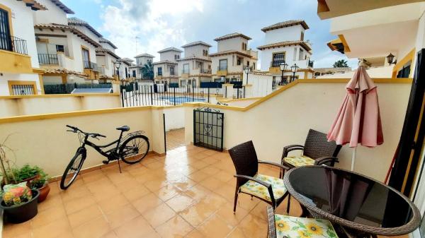 Chalet en Barrio Lomas de Cabo Roig-Los Dolses