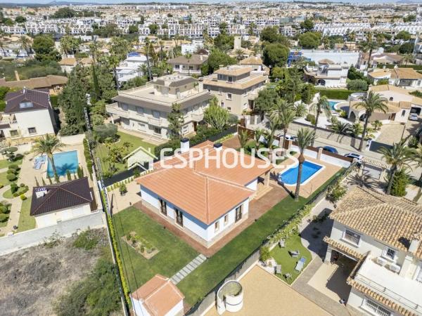 Chalet en Barrio Cabo Roig