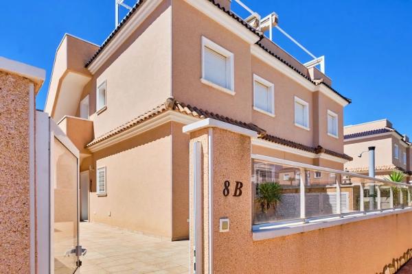 Casa independiente en calle Cabo Punta de Tarifa, 11