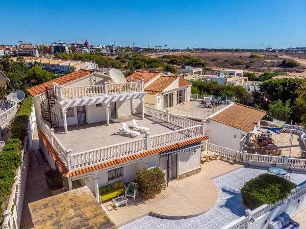 Casa independiente en calle los Claveles