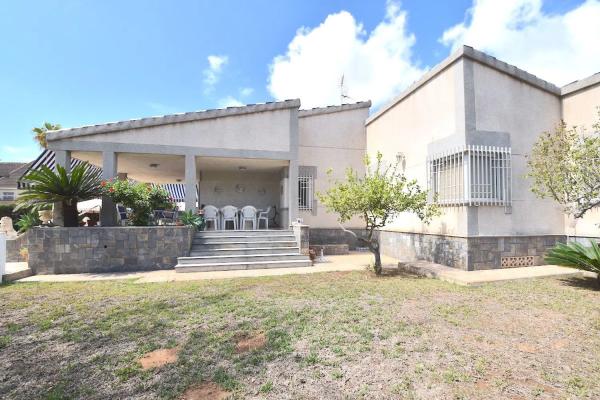 Casa independiente en avenida España, 110