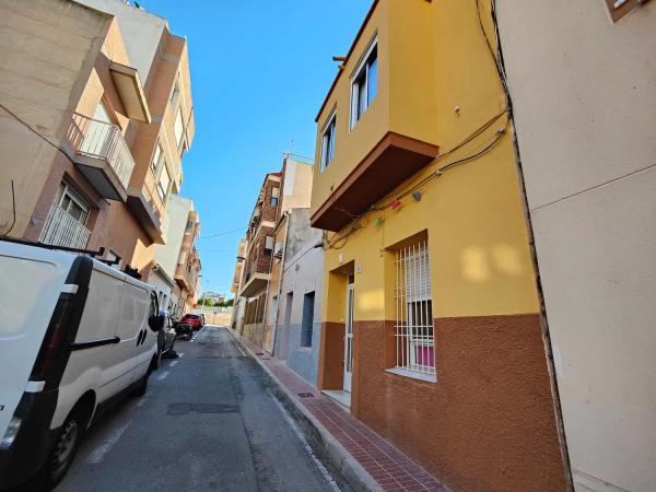 Casa independiente en calle Colze, 18