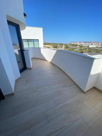 Chalet adosado en avenida Costa Blanca, 51