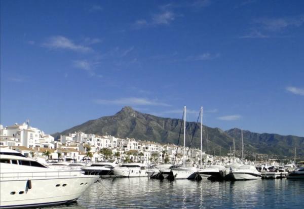 Piso en Barrio Puerto Banús