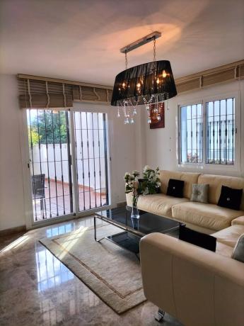 Chalet adosado en Urbanización Los Naranjos de Marbella