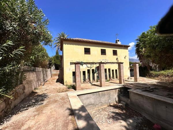 Casa independiente en calle las Amapolas