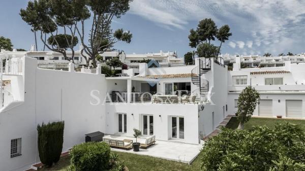 Chalet en Barrio Nueva Andalucía