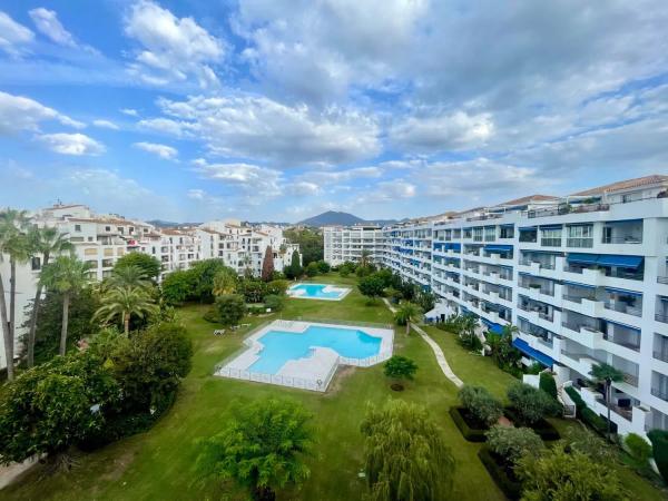 Dúplex en Barrio Puerto Banús