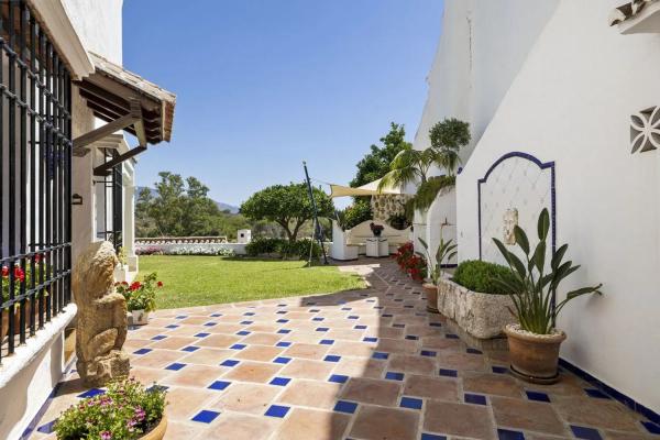 Chalet adosado en calle 01b Nva Andaluc